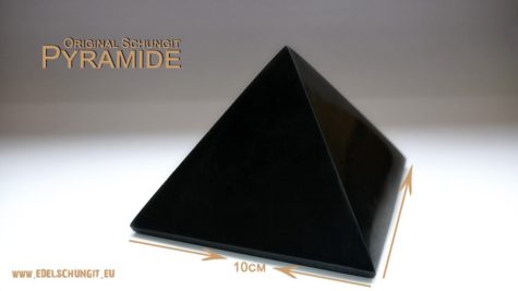 Schungit Pyramide 10x10cm (poliert) Schungit Shop