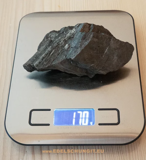 Edelschungit Unikat 170g - Waage anzeige